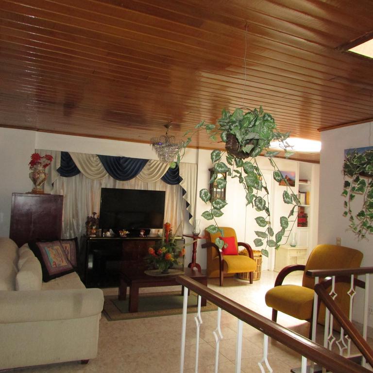 波哥大 Casa De Huespedes Shalom Victoria旅馆 外观 照片