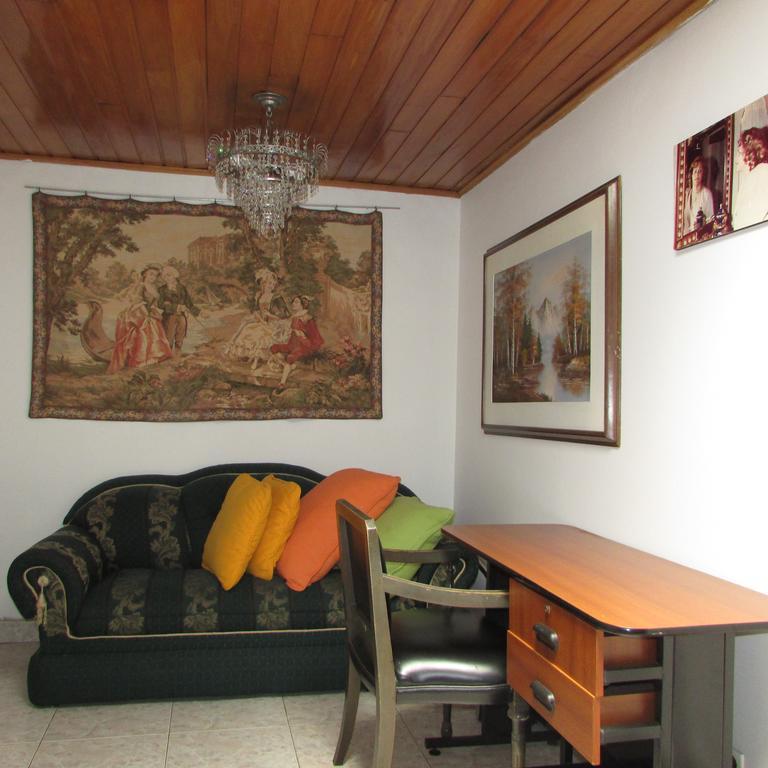 波哥大 Casa De Huespedes Shalom Victoria旅馆 外观 照片
